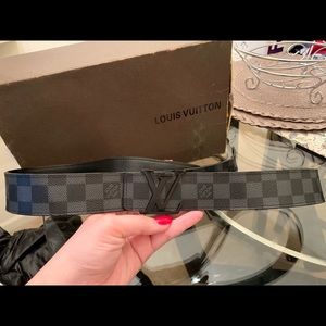 Authentic Louis Vuitton Mens Belt